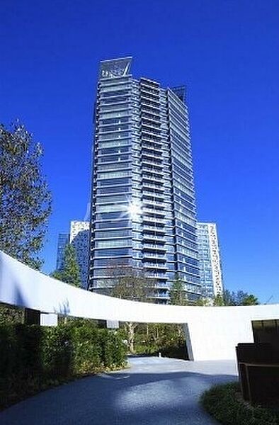 コンフォリア新宿イーストサイドタワー 27階 | 東京都新宿区新宿 賃貸マンション 外観