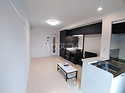 ミランダデュルナーレ日名 207 2階ワンルームのリビング/ダイニング