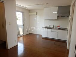 ウィスタリア・ガーデンＢ 101 1階1LDKのリビング/ダイニング