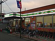 【コンビニエンスストア】ローソンストア100 小川西町店まで892ｍ