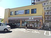 【コンビニエンスストア】セブン-イレブン草加吉町2丁目店まで502ｍ