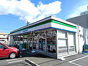 【コンビニエンスストア】ファミリーマート一宮城崎通店まで973ｍ