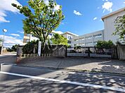 【中学校】岡崎市立矢作北中学校まで472ｍ