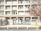 【中学校】富士市立富士中学校まで1696ｍ