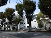 【図書館】群馬県立図書館まで529ｍ