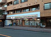 【コンビニエンスストア】セブンイレブン三鷹駅南通り店まで287ｍ