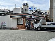 【コンビニエンスストア】セブン-イレブン 豊川諏訪2丁目店まで590ｍ