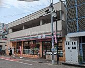 【コンビニエンスストア】セブンイレブン流山初石駅前店まで1004ｍ