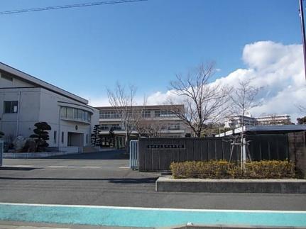周辺：菊川市立菊川西中学校(中学校)まで600m