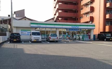 画像17:ファミリーマート鳥取本町店(コンビニ)まで534m
