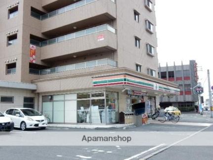 画像7:セブンイレブン岡町店(コンビニ)まで85m